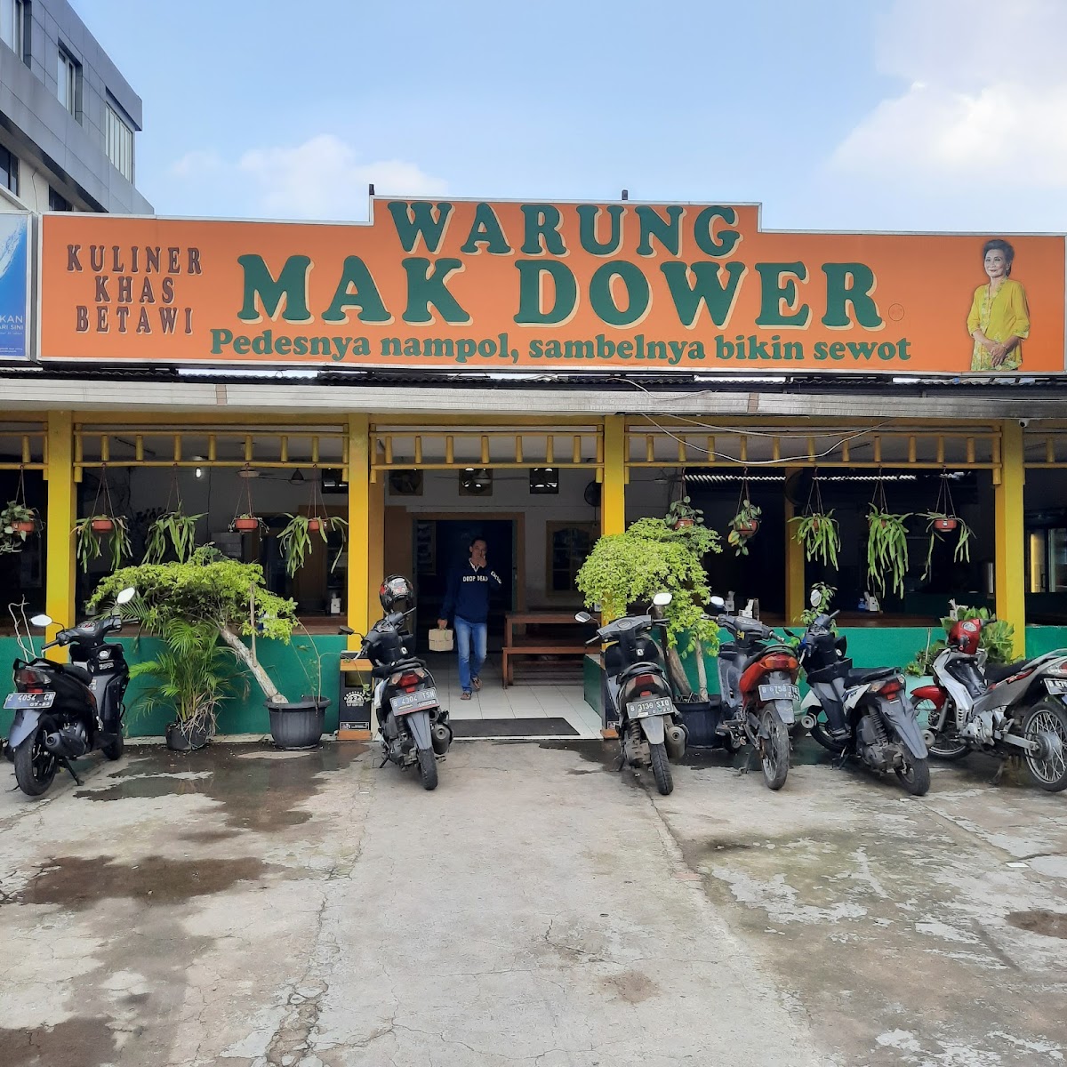 Warung Mak Dower